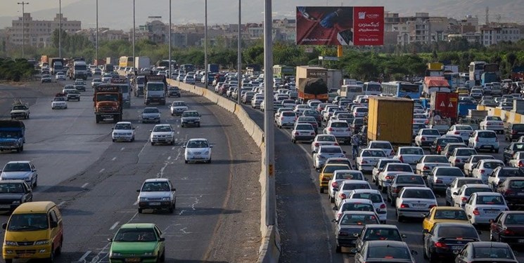 ترافیک سنگین در هراز و کندوان/ تردد پرحجم خودرو در آزادراه قزوین-تهران